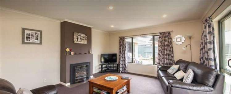 4 Dryden Court Kelvin Grove_3