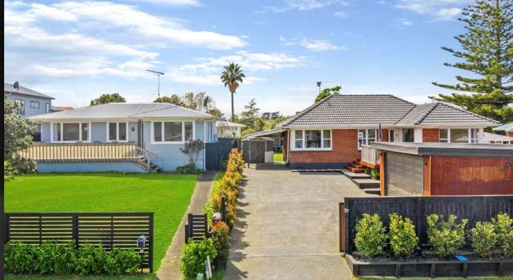 35 & 37 Megan Avenue Pakuranga Heights_9