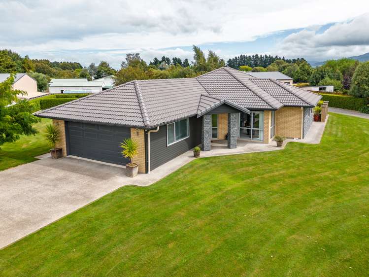 3 Camellia Lane Carterton_20