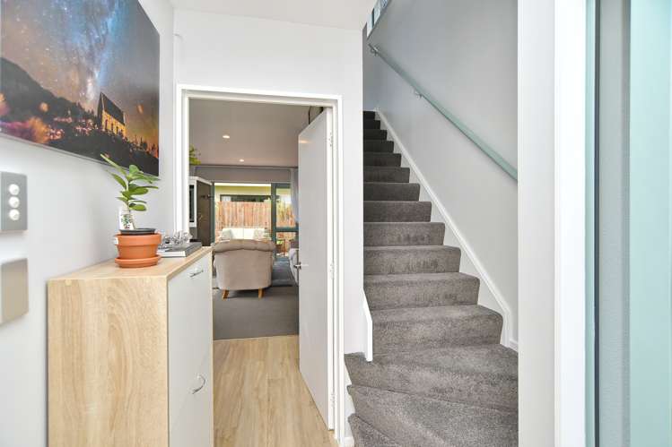 5/19 Longley Place Addington_14