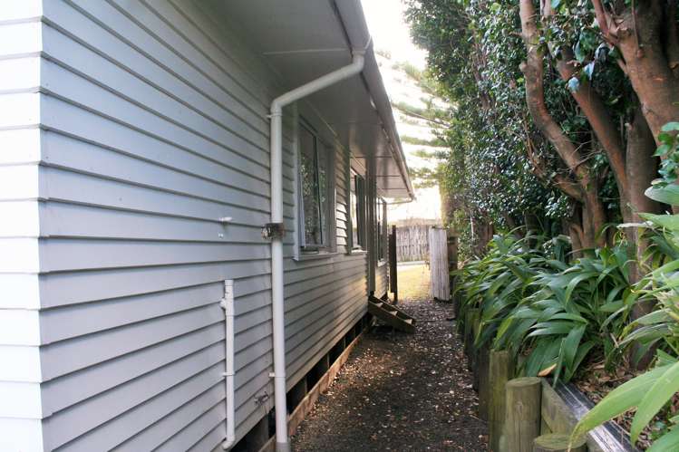 33c Farquhar Road Glendene_7