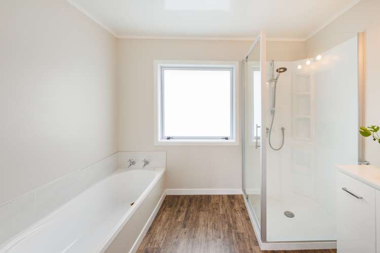 148 Watershed Road Bunnythorpe_21