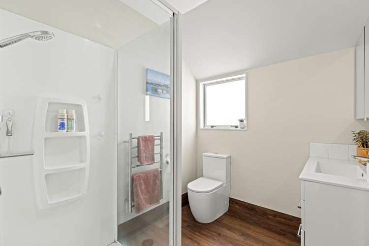 2/139 Brougham Street Addington_8