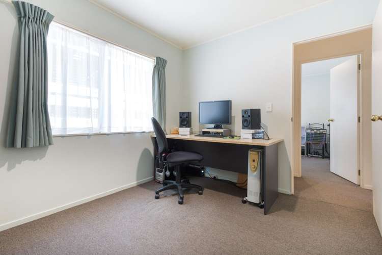 2/47 Kaipatiki Road Glenfield_9