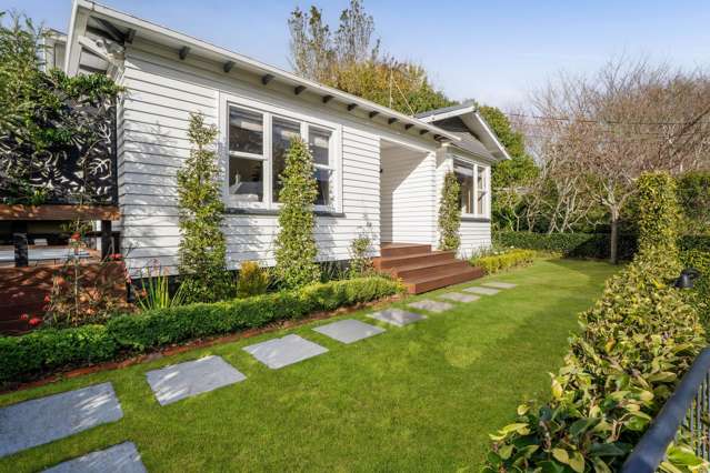 Family living in a coveted cul-de-sac