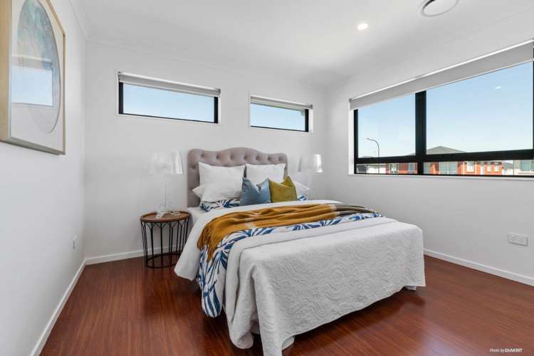 13 Hakinakina Drive Flat Bush_12