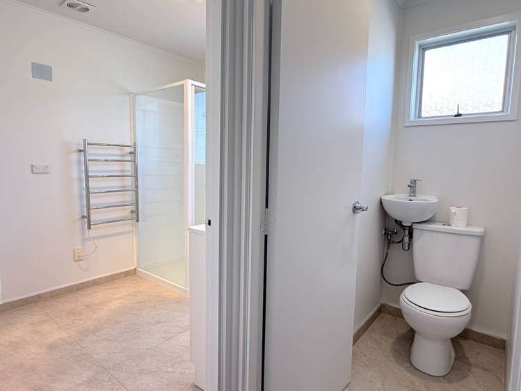 1/25 Regency Place Sunnynook_13
