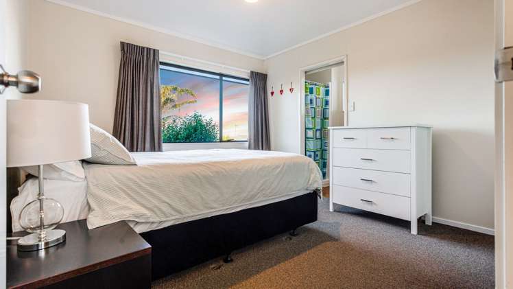 18 Ebony Place Massey_8