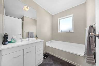 2/161 Old Wairoa Road_4