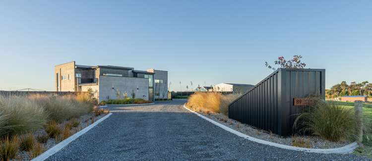 89 Sunrise Drive Seaward Bush_24