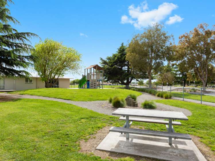 24 Bythell Street Redwoodtown_19