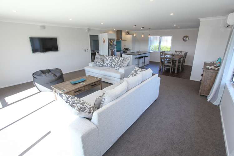 22a Manukau Road Raglan_12