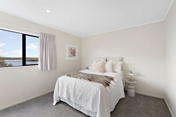 4/33-35 Teal Crescent Beach Haven_14