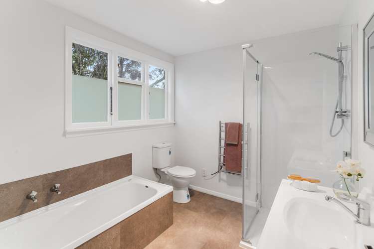 64 Marlow Road Aranui_12