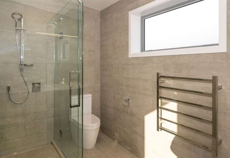 14 Corsair Crescent Burleigh_6