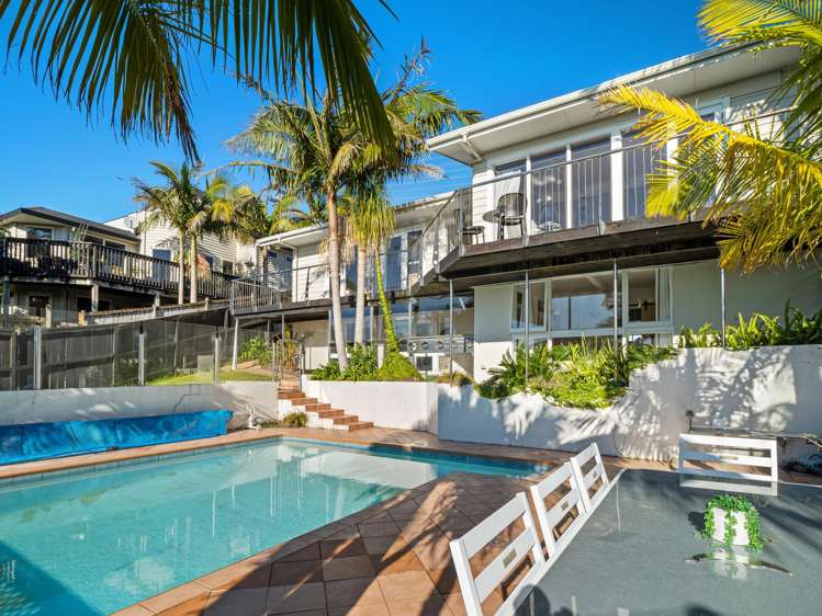 943 East Coast Road Torbay_23