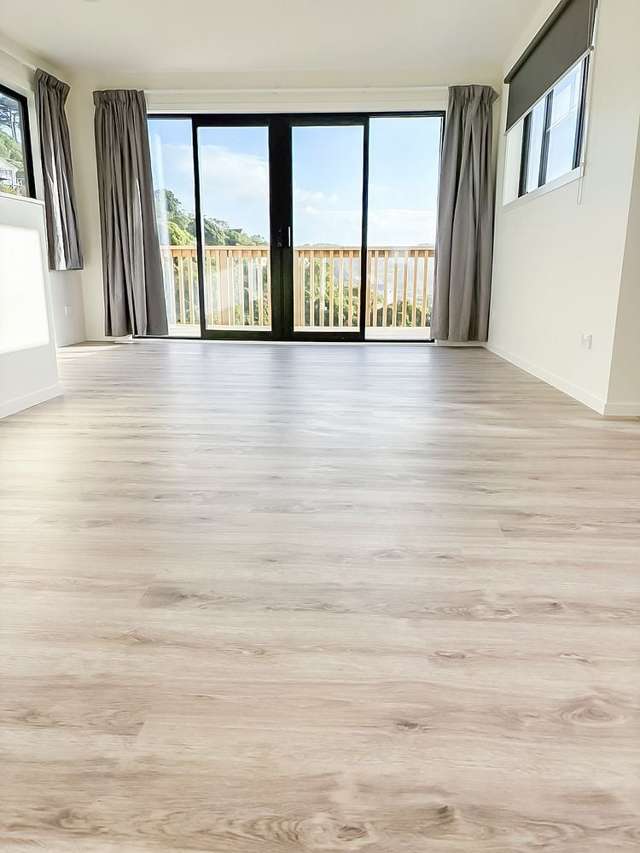 New 3-Bedroom Home with Sea Views – Warm & Sunny