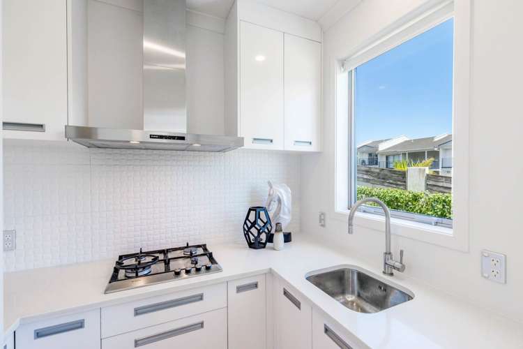 99 Medallion Drive Oteha_8