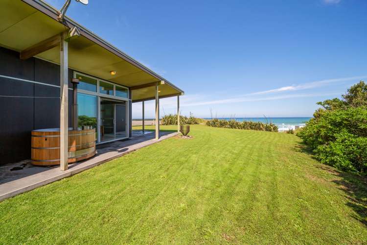 292 Tai Road Opunake_0