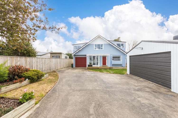 8 York Crescent_0