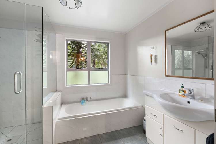 2 Barr Road Mahurangi West_12