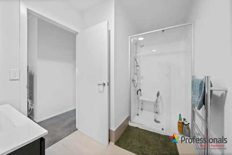 20/11 Carlos Drive Flat Bush_7