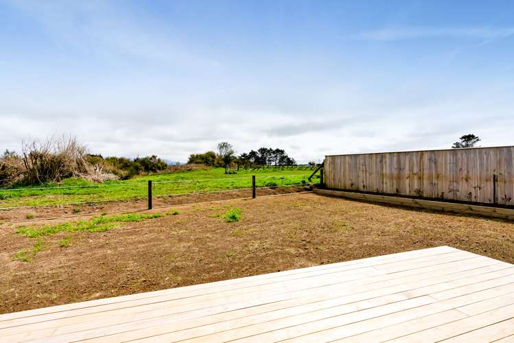 9 Midsummer Avenue Stratford_23