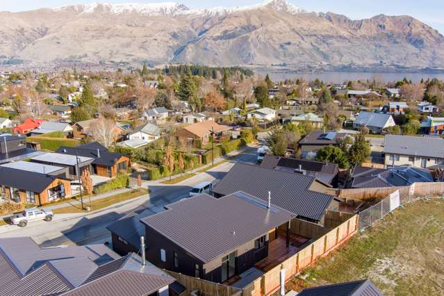 84 Kirimoko Crescent Wanaka_3