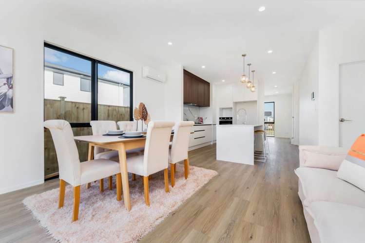 9 Woven Place Karaka_10