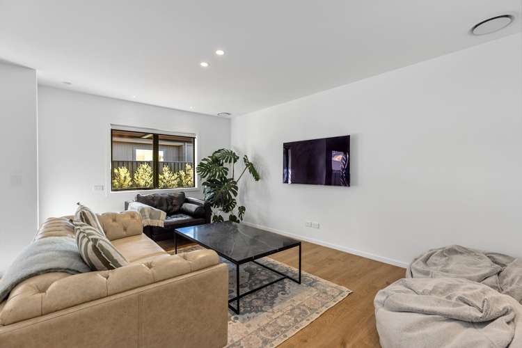 9 Swan Street Lake Hawea_8