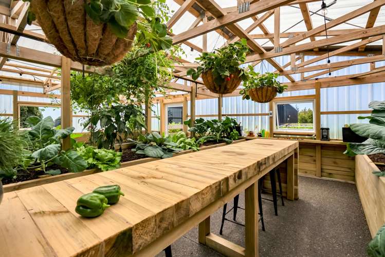 90 Peters Road Egmont Village_42