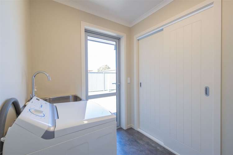 16 Cunaris Way Te Anau_18