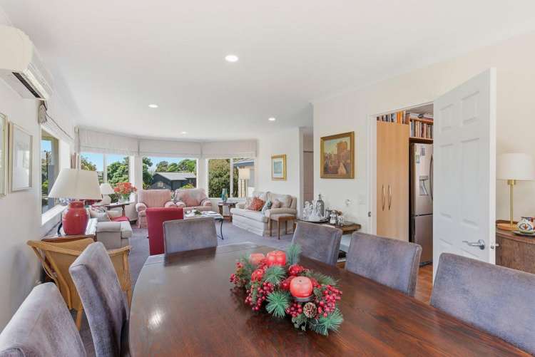 10 Barrett Drive Waikanae Beach_34