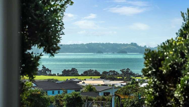 2 Toro Puke Lane Beachlands_9