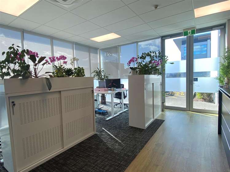 Part Ground Floor, 89 Church Road Pukete_2