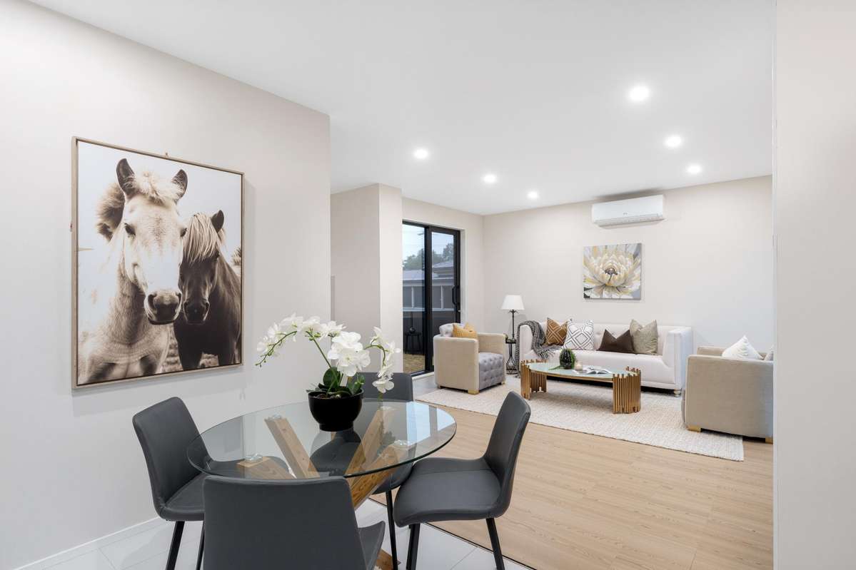 54E Royal View Road_2