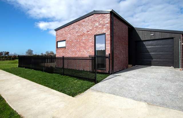 24 One Haruru Street 11373_1