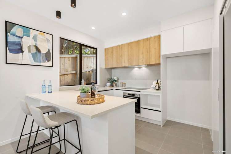 296a East Coast Road Forrest Hill_5