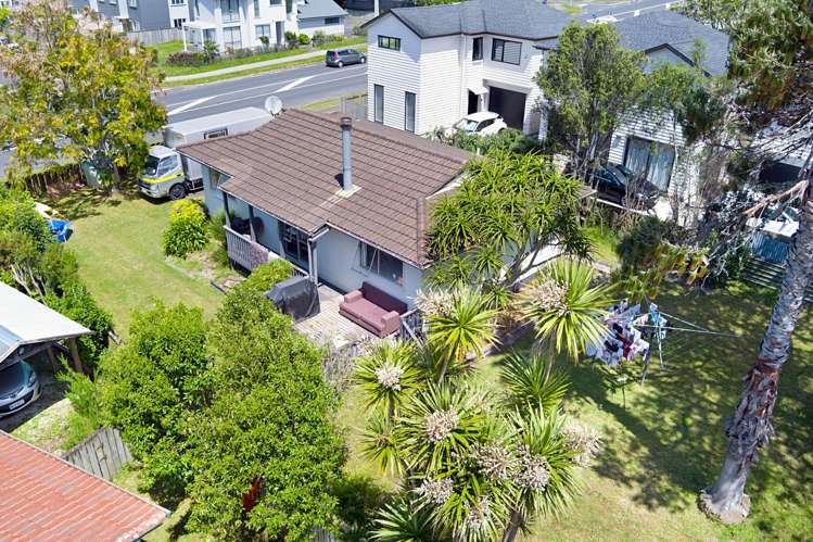 82 & 84 Moire Road Royal Heights_11