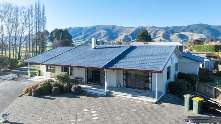 14 Tapanui Raes Junction Highway_1