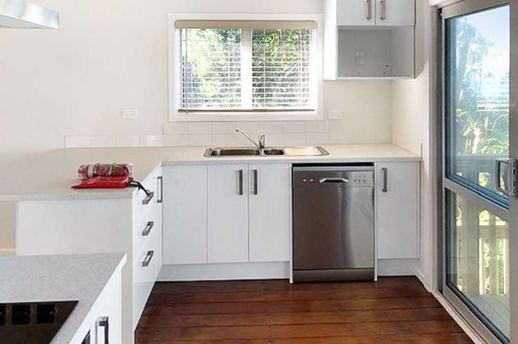 65 Tane Road Laingholm_10