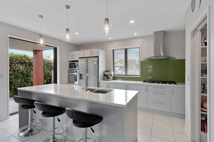 17 Brookwater Avenue Northwood_3