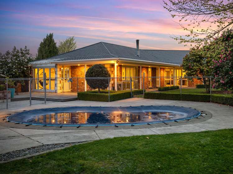 86 Stanleys Road Harewood_24