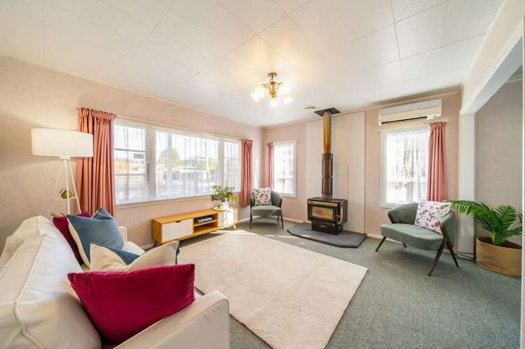4 Heretaunga Square Silverstream_5