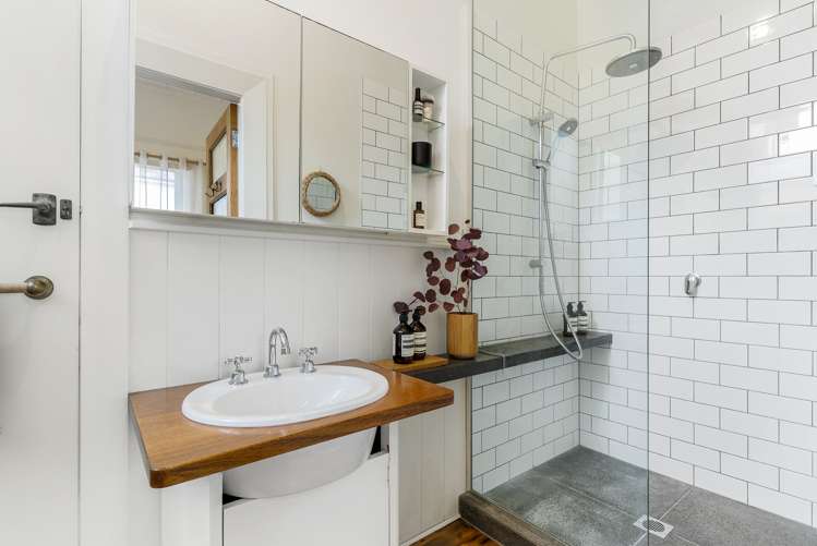 15 Percival Parade Saint Marys Bay_20