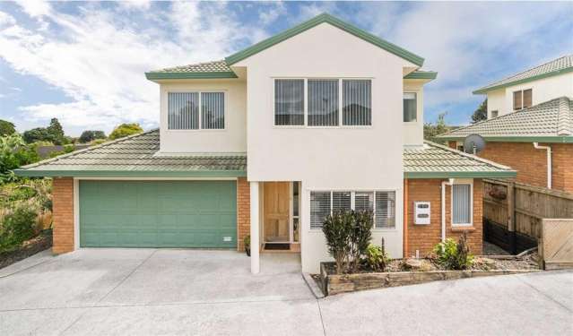 Stunning 3-Bedroom Home with Double Garage in Papatoetoe