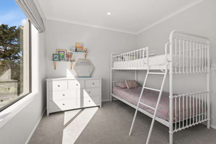 8 Hokioi Drive Kenepuru_15