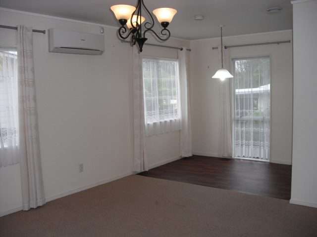 1/2 Glynnbrooke St Te Atatū South_4