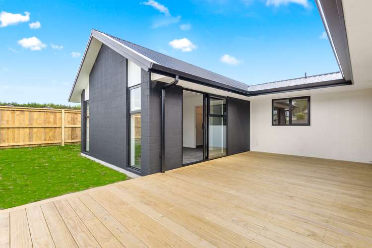 8 Patty Lane Patumahoe_11