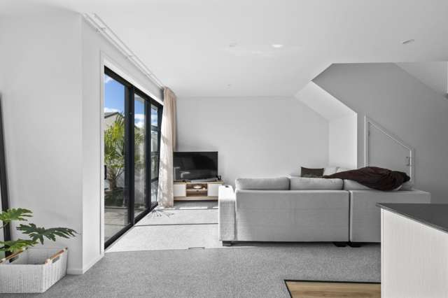 5/102 Swayne Road 11373_3